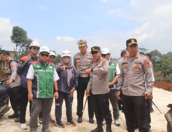 Kapolda Jabar Cek Kesiapan Tol Bocimi Seksi 3, Jalur Fungsional Disiapkan untuk Pangkas Kemacetan Arus Mudik 2026