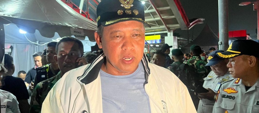 Wali Kota Bekasi Tinjau Lokasi Tabrakan Kereta di Bekasi Timur, Pastikan Evakuasi dan Penanganan Korban Maksimal