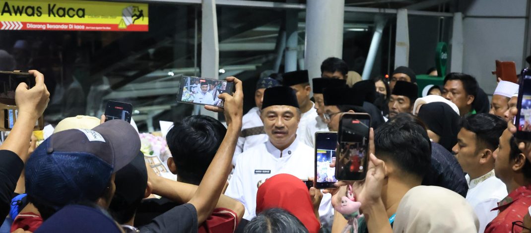 Doa Bersama dan Tabur Bunga, Wawali Bekasi Kenang Korban Kecelakaan Kereta