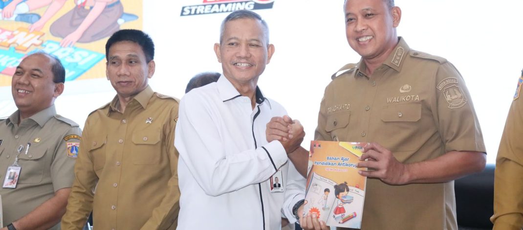 Wali Kota Bekasi Hadiri Peluncuran Buku Panduan Pendidikan Antikorupsi Nasional