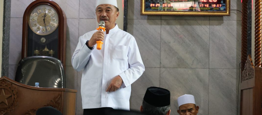 Safari Jumat Wawali Harris Bobihoe Sampaikan Pesan Jelang Idul Adha Dan Ajak Masyarakat Doakan Kelancaran Ibadah Haji Wali Kota Bekasi