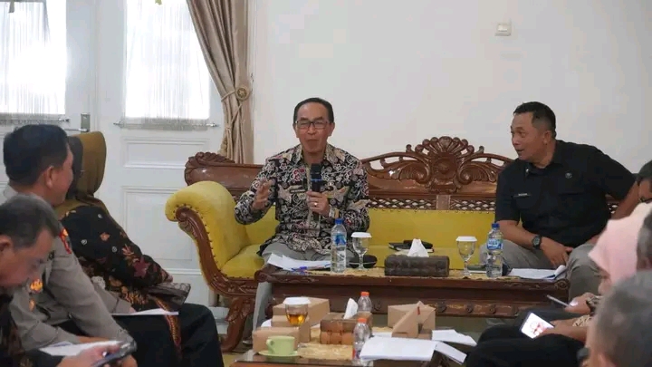WUJUDKAN IKLIM PENDIDIKAN POSITIF BEBAS KEKERASAN, PEMKAB SUKABUMI BENTUK POKJA BSAN