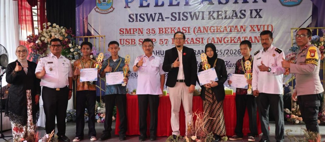 Pesan Plh Wali Kota Harris Bobihoe Kepada Lulusan SMPN 35 Kota Bekasi