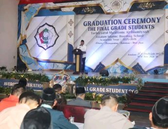 WISUDA SANTRI PONPES ASSALAM PUTRA, SELAIN ILMU AGAMA WABUP MINTA PERDALAM SAIN DAN TEKNOLOGI
