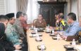PASTIKAN MASYARAKAT MENDAPAT LAYANAN KESEHATAN, PEMKAB SUKABUMI PANTAU KEBERLANGSUNGAN PROGRAM JKN