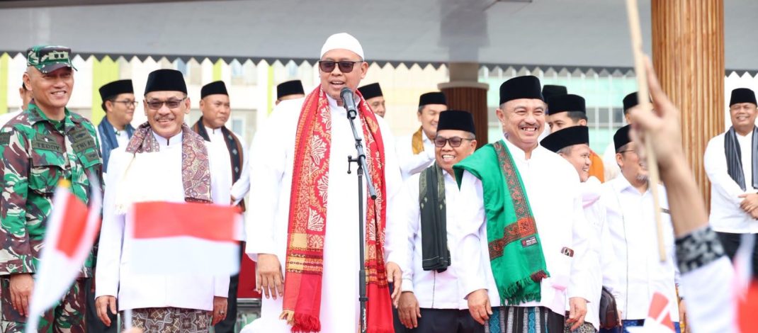 Sambut Tahun Baru Islam, Wali Kota dan Wakil Wali Kota Bekasi Hadiri Pawai Meriah Malam 1 Muharram 1448 H