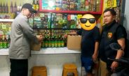 Wujudkan Malam Minggu Aman, Polsek Baros Gelar Operasi Pekat dan Amankan Puluhan Botol Miras