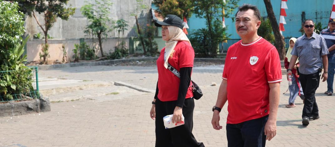 Wawali Harris Bobihoe Tinjau Perbaikan Ruang Kelas SDN 05 Bojong Menteng