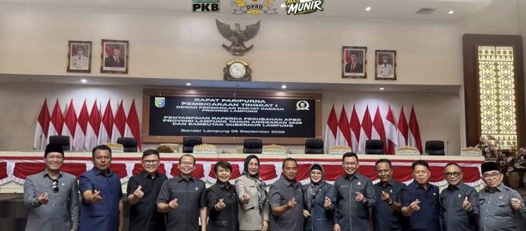 MUNIR ABDUL HARIS HADIRI PARIPURNA: 12 RAPERDA INISIATIF DPRD LAMPUNG DIBUKA, SALAH SATU TENTANG ANTI-LGBT