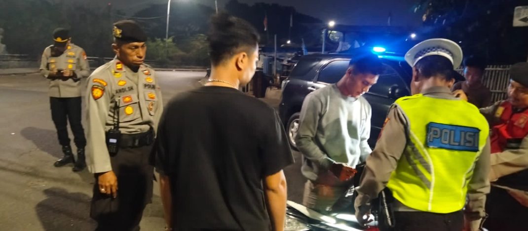 Jaga Jakarta On The Spot, Kapolsek Bekasi Barat Pimpin Razia Stasioner dan Patroli Berikan Rasa Aman Masyarakat
