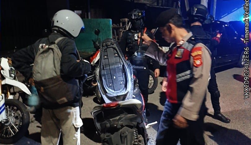 Jaga Jakarta On The Spot, Polsek Bekasi Barat Intensifkan Patroli dan Razia Antisipasi Kejahatan Jalanan serta Tawuran