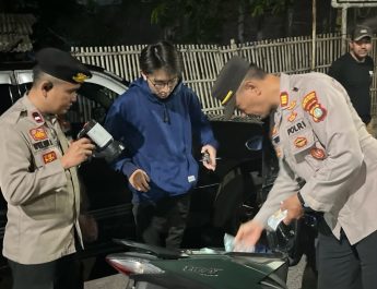 Jaga Jakarta On The Spot, Cegah Tawuran Waka Polsek Bekasi Barat Pimpin Patroli Dan Razia Stasioner