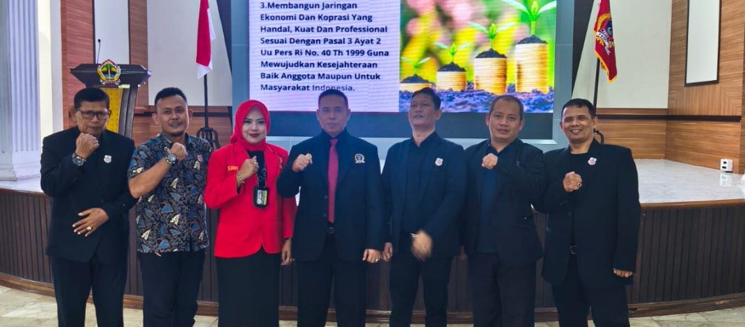M Nurullah RS Lantik DPW dan DPC PWDPI se-Jateng di Semarang, Pesan Jaga Kode Etik Jurnalistik