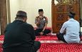 Polisi Bersama Masyarakat, Kapolsek Bekasi Barat Sholat Subuh Keliling di Masjid Al Ikhlas Kranji