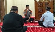 Polisi Bersama Masyarakat, Kapolsek Bekasi Barat Sholat Subuh Keliling di Masjid Al Ikhlas Kranji