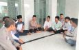 Polisi Bersama Masyarakat, Kapolsek Bekasi Barat Sholat Jumat Bersama Siswa SMK di Masjid Al Ikhlas Bintara